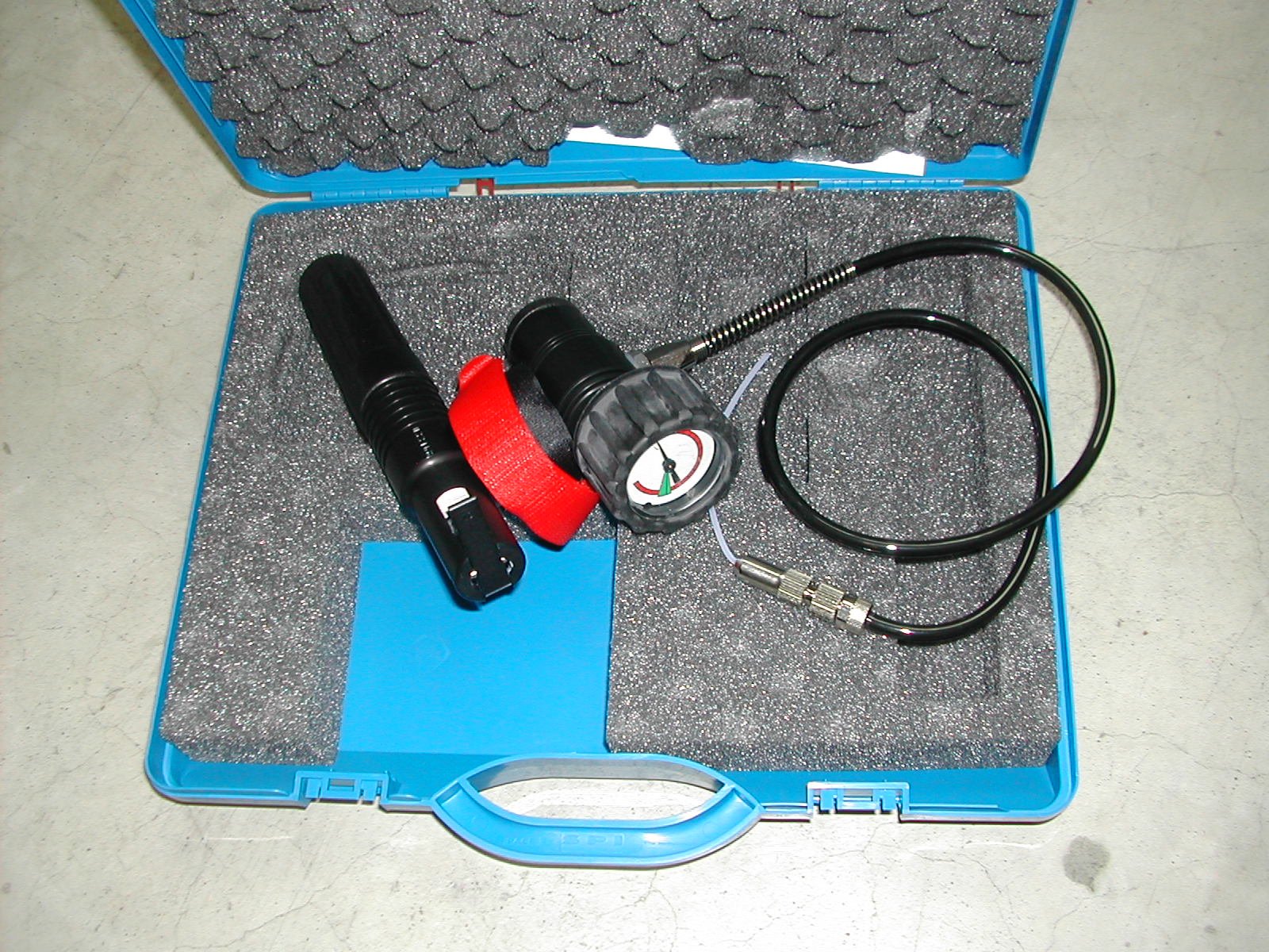 TDUX-IT-16                 
inflating tool voor tdux      
Art. 070668-000