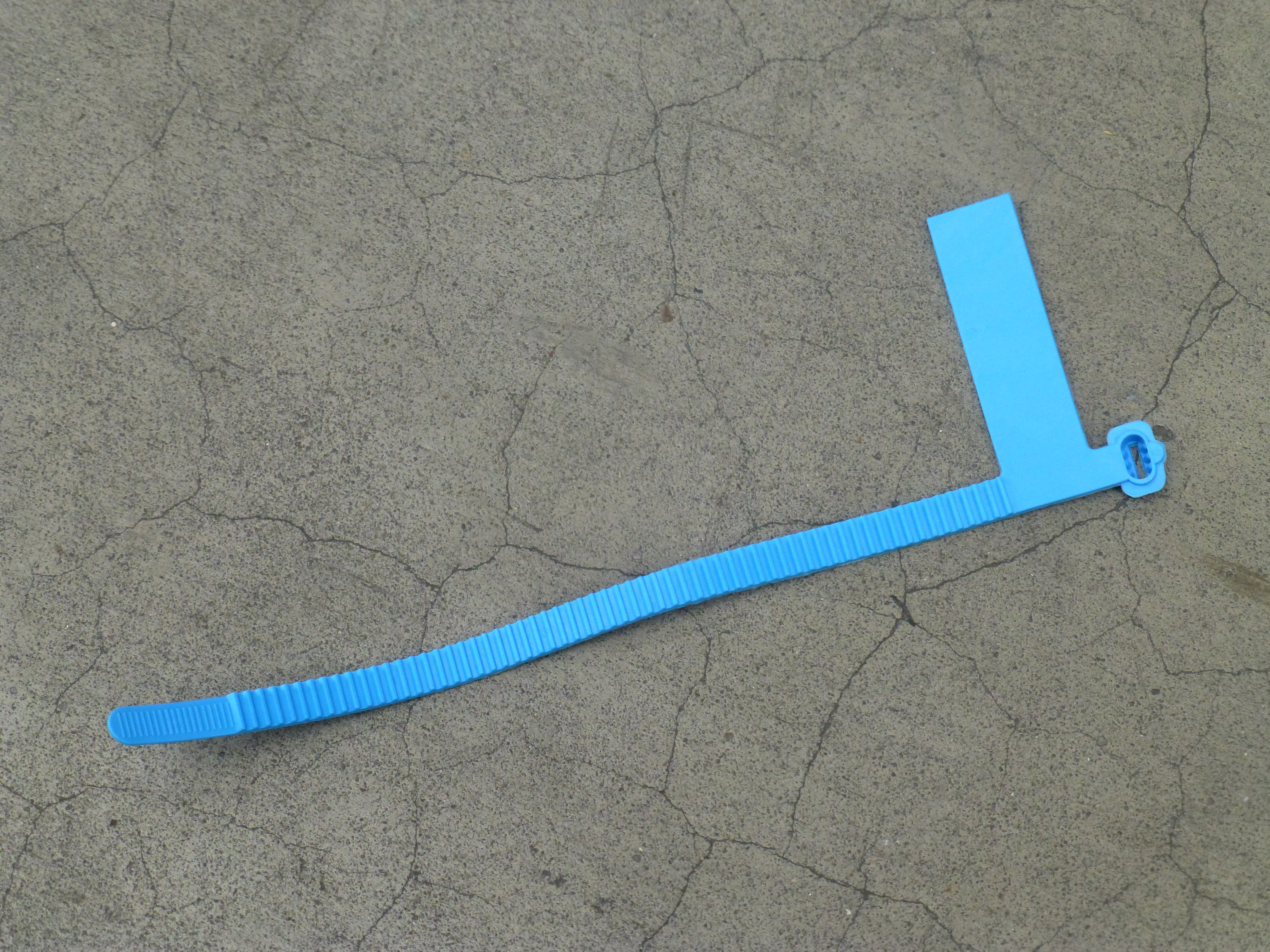 Label voor kabel tot diam 60mm opdruk R/D blauw
